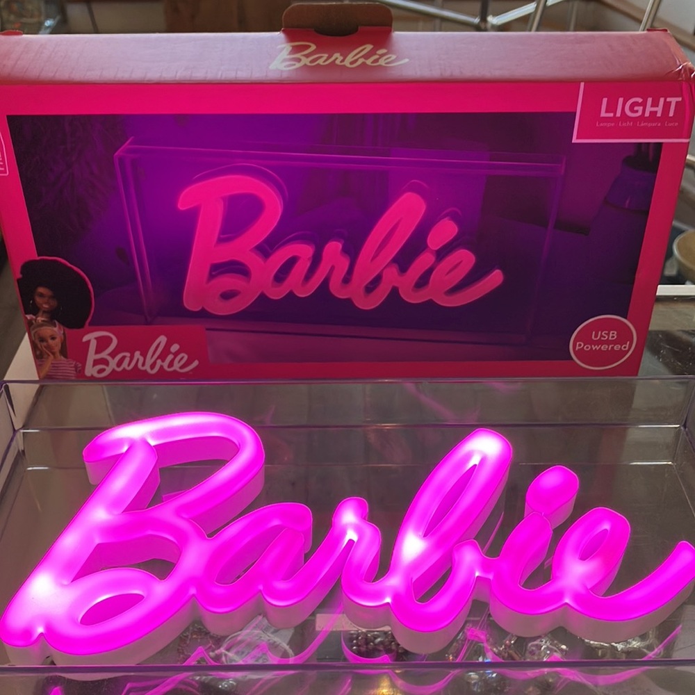 BARBIE LED LIGHT!! π€©β¨πβ¨πβ¨πβ¨ - Picture 8 of 13